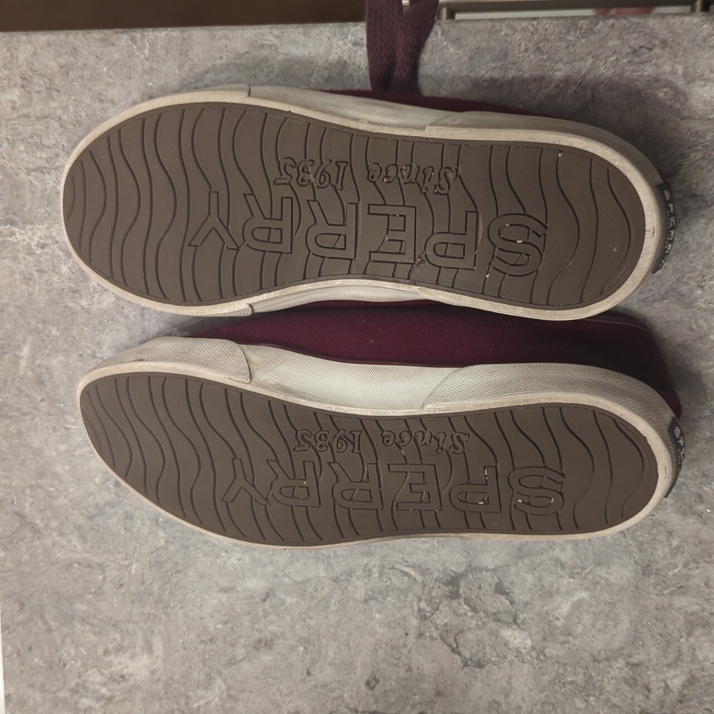 Sperry burgundy sneakers - Picture 3 of 4